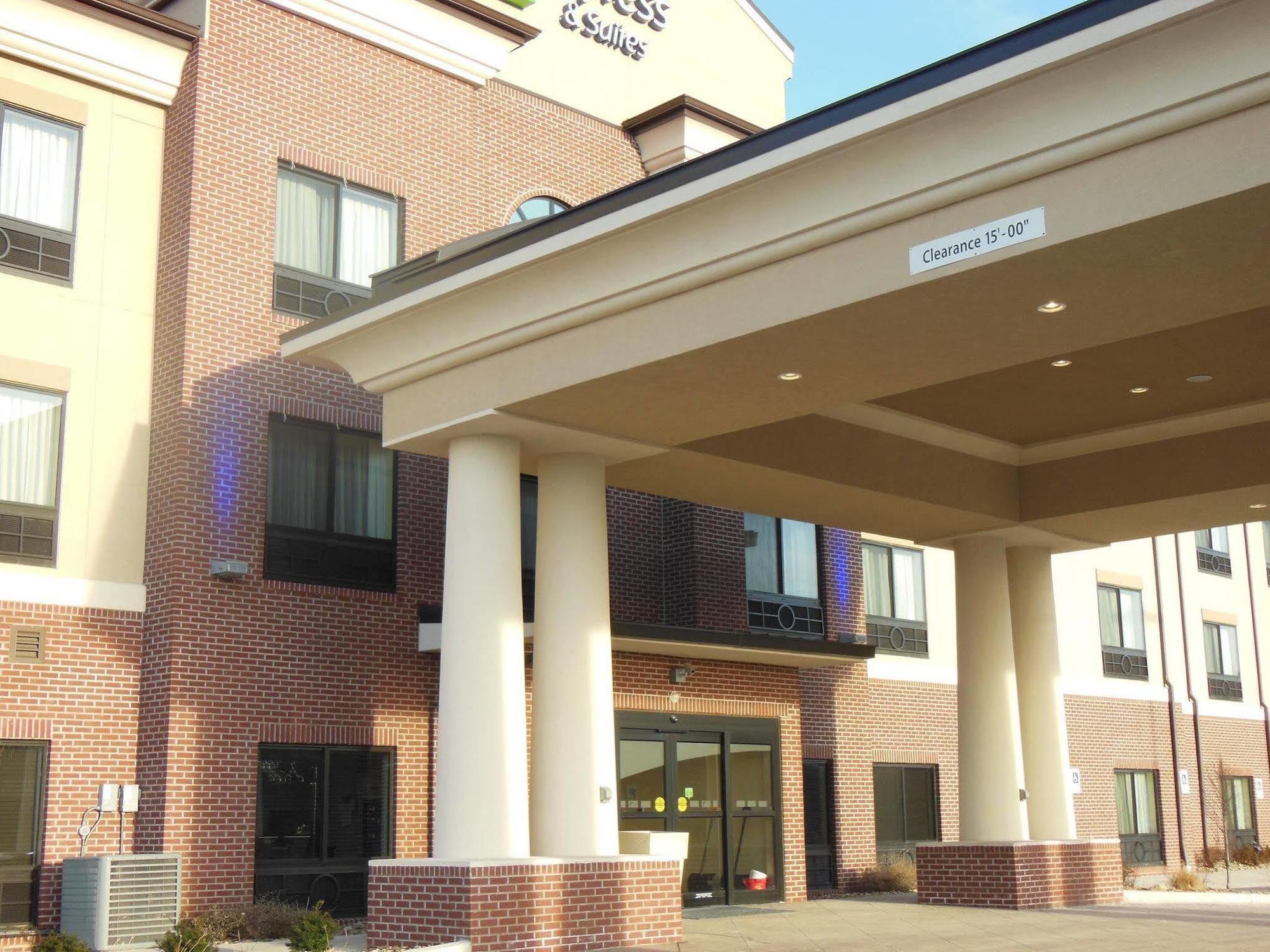 Holiday Inn Express & Suites Washington - Meadow Lands, An Ihg Hotel Exterior photo